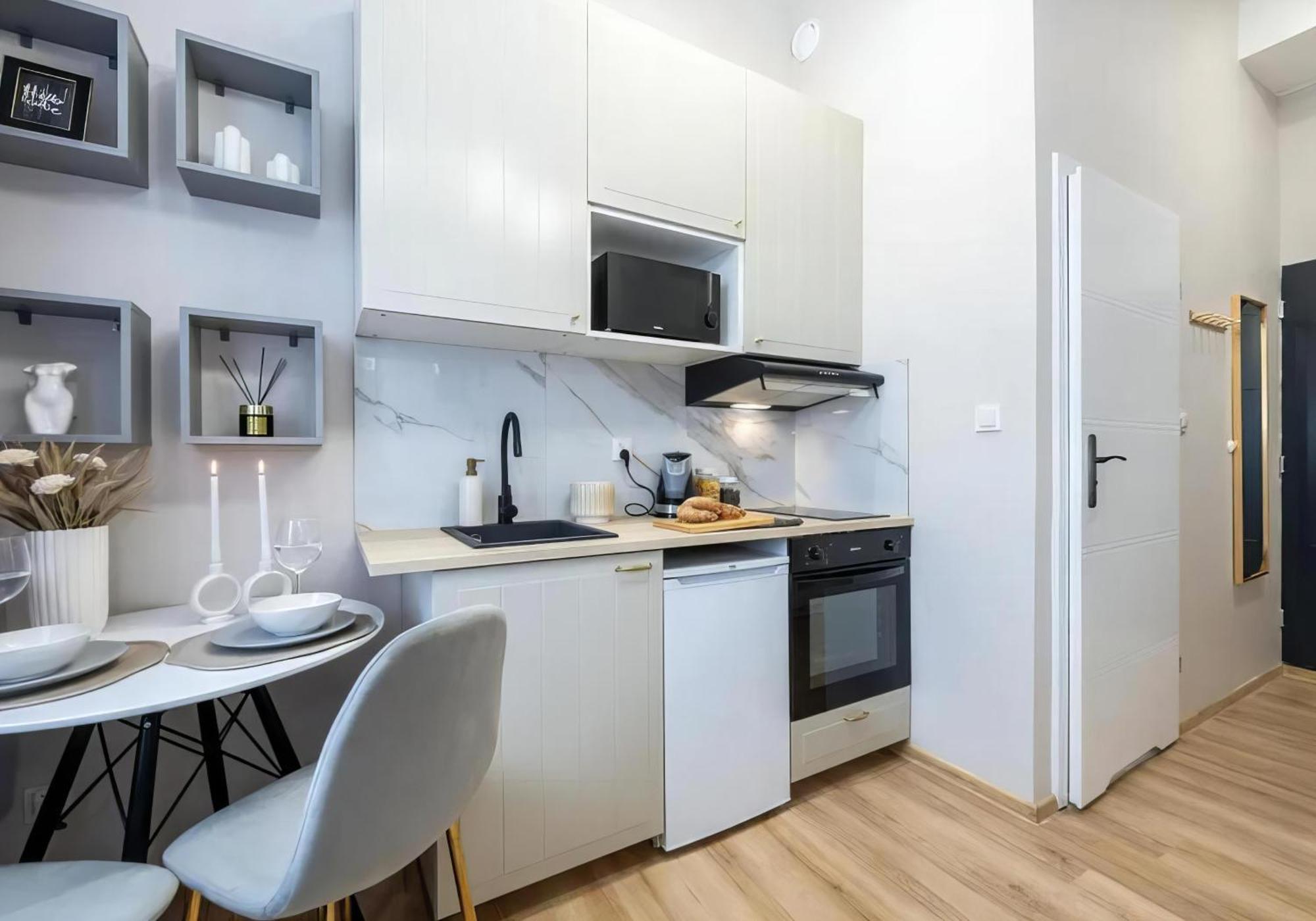 Apartment Q2 *